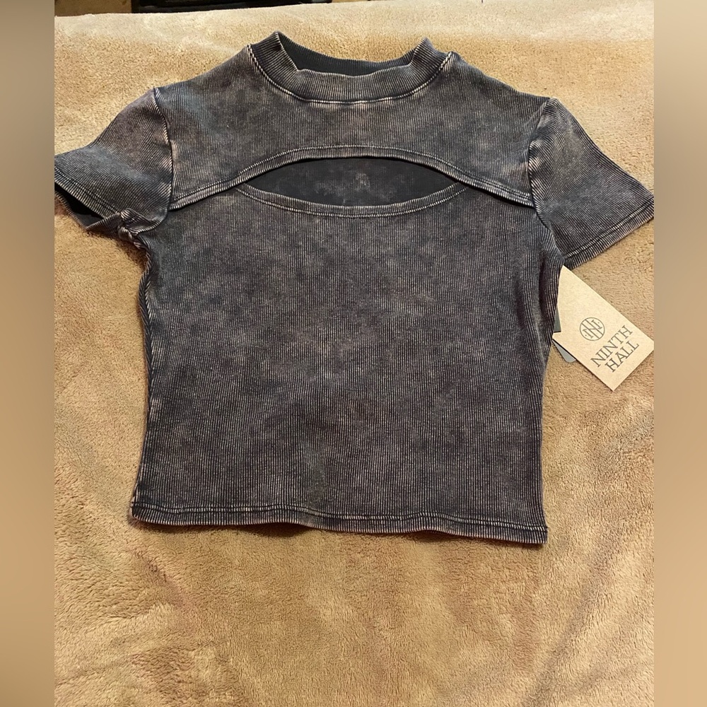 black wash fitted crop